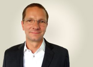 CHRISTOPHE ROSHARDT先生-SM CONTACT首席執(zhí)行官